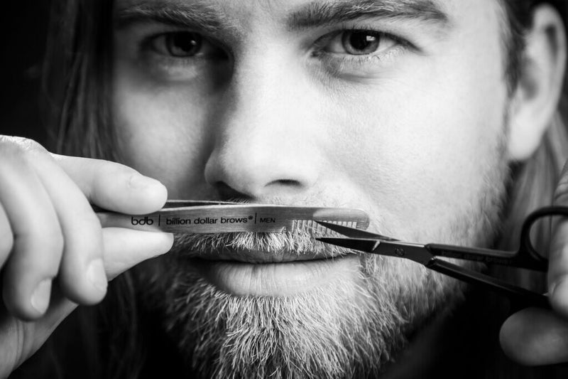 PROFESSIONAL MEN’S GROOMING KIT